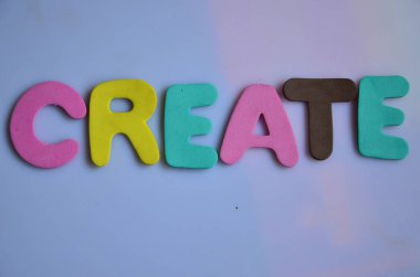 tahta blokta kelime oluştur