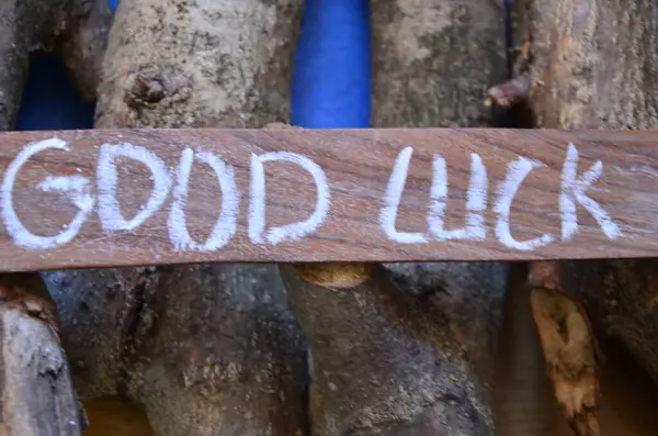 İyi şanslar tahta üzerinde iyi şanslar.