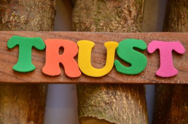 Kelime soyut olarak güven