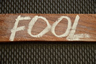 Tahta harflerden ve harflerden yaptığım kelime.