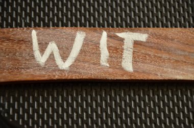 Tahtaya yazılmış sözüm benim.