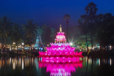 Sukhothai Tarih Parkı, Tayland 'da Loi Krathong Festivali.