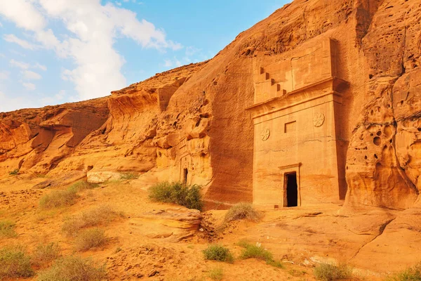 Ancienne Architecture Nabatéenne Sculptée Sur Mur Grès Orange Jabal Ahmar — Photo
