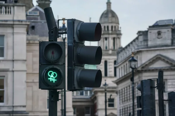 Hbtq Vänligt Grönt Ljus Semaforernas Övergångsställe Vid Trafalgar Square — Stockfoto