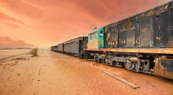 Alte Ungenutzte Diesellokomotive Und Zug Bahnhof Wadi Rum Rundherum Sandige — Stockfoto