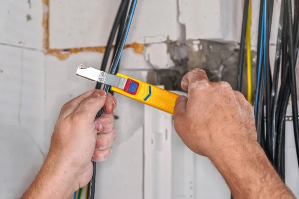 Electrician Stripping Insulation Power Cables Wire Stripper Tool Detail His — Stock Photo, Image