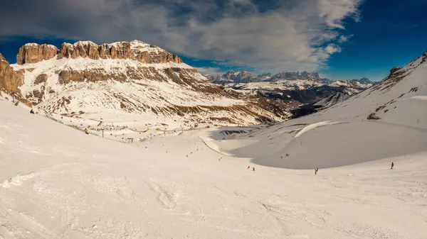 マルモラダ氷河の斜面 ドロミテス イタリア — ストック写真