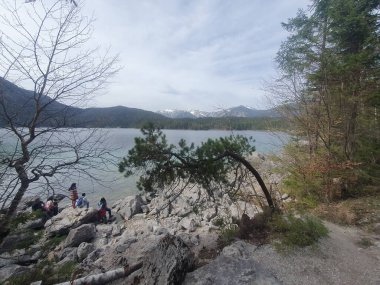 Almanya, Bavyera 'daki Eibsee Gölü manzarası