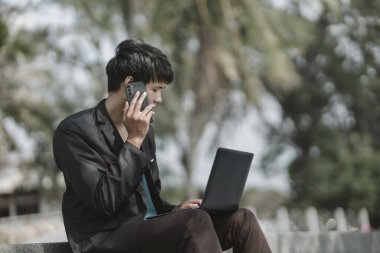 Çalışanlar, iş görüşmeleri için şirketten kovuldu ya da istifa etti ya da telefonla görüşme ayarlandı