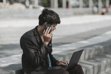 Çalışanlar, iş görüşmeleri için şirketten kovuldu ya da istifa etti ya da telefonla görüşme ayarlandı
