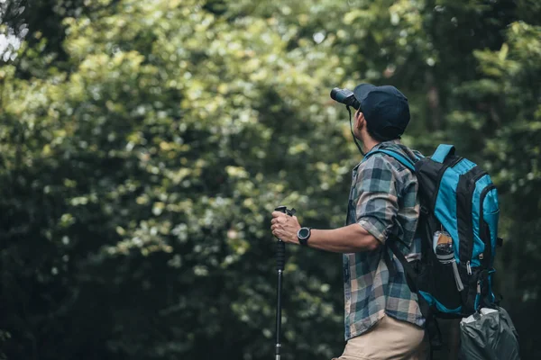 Hikers Use Binocular See Animals View Landscape Backpacks Walking Road — Stock Photo, Image