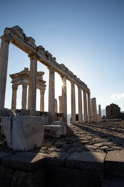 Trajanstempel Auf Der Akropolis Von Pergamon Der Türkei Römerzeit Die — Stockfoto