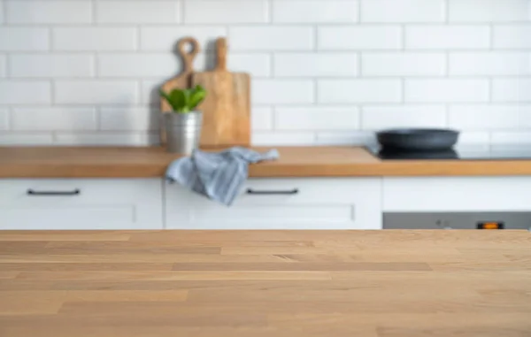 Wooden Oak Countertop Free Space Mounting Product Layout Background Blurred — Stock Photo, Image