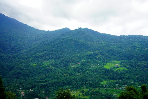 Grüne Gebirgsketten Und Schräge Dörfer Sikkim — Stockfoto