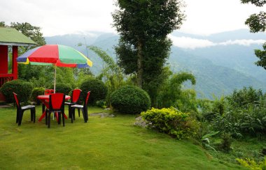 Doğu Sikkim 'in Lungchok kasabasının harika manzarası.