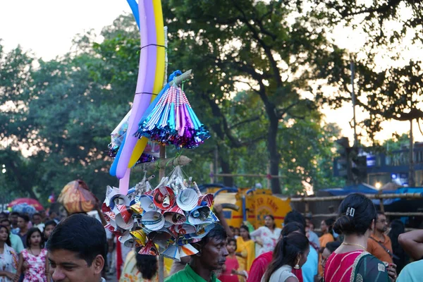 Жовтня 2022 Колката Західний Бенгал Індія Man Selling Toys Items — стокове фото