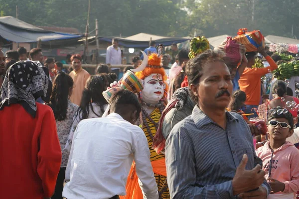 Oktober 2022 Kolkata Vestbengalen Indien Crowd Chhat Puja Spottet Lord - Stock-foto
