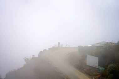 İpek yağmuru altında bulutlu hava, SIKİM