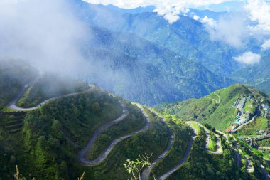 İpek Yolu Sikkim 'deki Zig Zag Yolu.