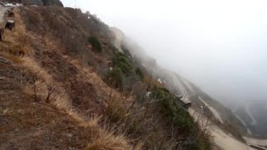 Mart ayı boyunca Doğu Sikkim İpek Yolu Zig Zag Yolu