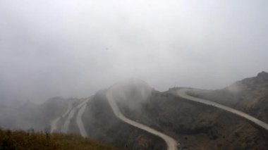 Puslu Hava 'da Doğu Sikkim' in Meşhur Turist Varış Yeri İpek Yolu