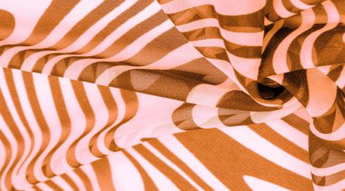 İpek kumaş, kahverengi ve beyaz soyut çizgiler. Soyut kahverengi ve beyaz desenlerin sihirli şekli. Retro modern dekor, tekstil sanatı, tasarım, doku, arkaplan, kalıp