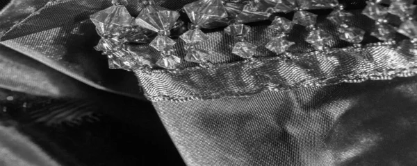 Fekete Selyem Szövet Díszített Fekete Üveg Gyöngyök Díszített Gyöngyök Design — Stock Fotó