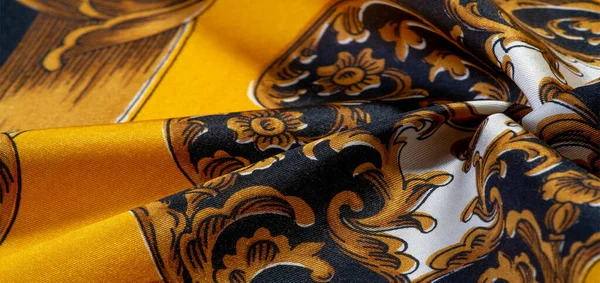 Tecido Seda Amarela Com Padrão Gótico Impressões Góticas Seda Ricas — Fotografia de Stock