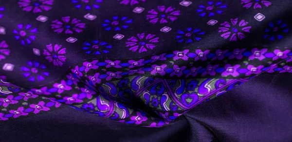 Шелковая Ткань Темно Синего Цвета Голубыми Фиолетовыми Цветами Плотная Ткань — стоковое фото