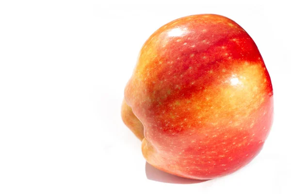 Beyaz Arka Planda Elma Elmalar Çok Çeşitli Sağlık Faydaları Sağlayan — Stok fotoğraf