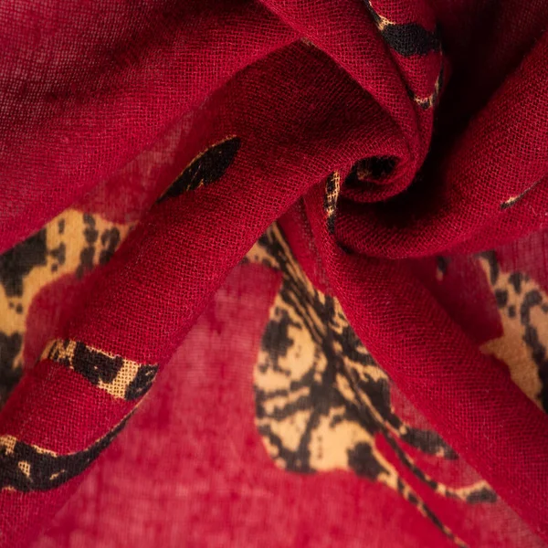 Современный Декор Текстильное Искусство Дизайн Красная Хлопчатобумажная Ткань Оленьим Силуэтом — стоковое фото