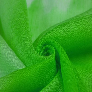 İpek kumaş, yeşil-mavi-sarı ve beyaz çiçekler, yüksek kalite tozlu yeşil tül. Desen deseni, koleksiyon