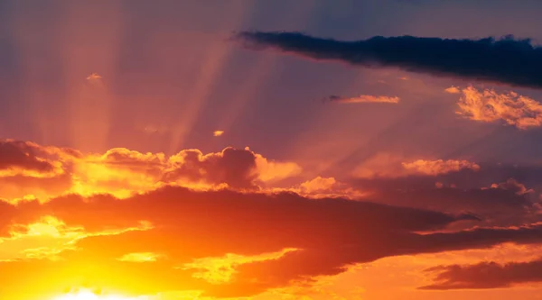 Wolken Dämmeren Sonnenuntergangsromantik Wolken Denken Nicht Sie Treiben Nur Die — Stockfoto