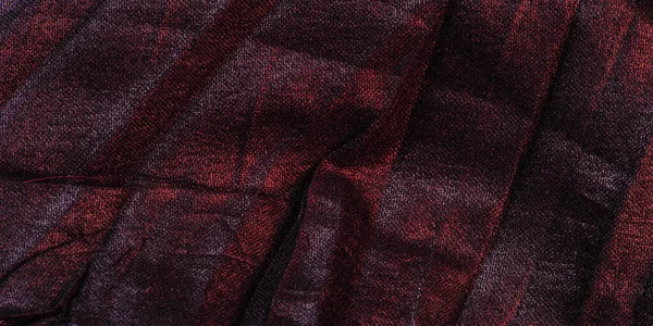 Černá Hedvábná Tkanina Červenými Pruhy Vrásčitá Tkanina Textura Abstraktní Tmavě — Stock fotografie