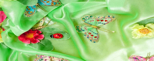 Seamless Green Yellow Red Fabric Inlaid Flora Fauna Dress Flexibility — Stock Photo, Image