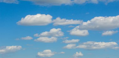 Romantizm bulutları. Gün be gün, doğa bizim için sonsuz güzelliğin resimlerini çiziyor. Keşke onları görebilecek gözlerimiz olsaydı..