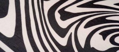 İpek kumaş, siyah beyaz soyut çizgiler. Soyut siyah beyaz desenli büyülü bir şekil. Retro modern dekor, tekstil sanatı, tasarım, doku, arkaplan, kalıp