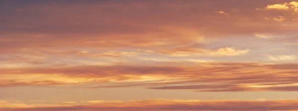 Felhők Hajnali Naplemente Románc Nagyon Gyengéd Romantikus Rózsaszín Felhők Hajnal — Stock Fotó