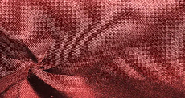 采购产品红宝石红色丝绸面料 金属色调的面料 闪亮的红色金属背景装饰设计 装饰元素 纹理图案 — 图库照片