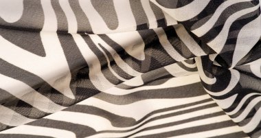 İpek kumaş, siyah beyaz soyut çizgiler. Soyut siyah beyaz desenli büyülü bir şekil. Retro modern dekor, tekstil sanatı, tasarım, doku, arkaplan, kalıp