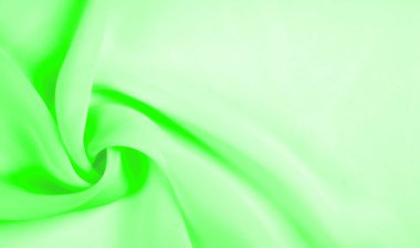 Doku - soluk yeşil ipek. Bu kumaşı herhangi bir mevsim için sıradan bir görünüme dönüştürebilirsin. Yumuşak siluetlere kolayca akabilen esnek, akışkan kumaşlar her şeyi yaratmanızı sağlar..