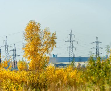 Endüstriyel sonbahar manzarası. Kentsel tasarım, mimari, coğrafya, ekoloji, inşaat, inşaat, çevre psikolojisi alanlarını kapsayan disiplinler arası bir alandır.,