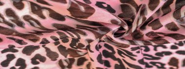 Pembe ipek kumaş, leopar deseni, hayvan derisi, Afrika teması. doku, arkaplan, desen,
