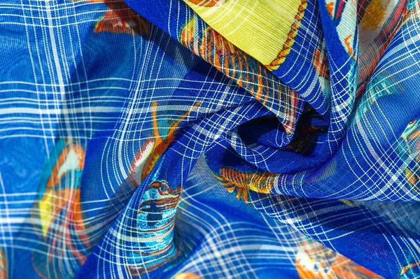 Lacivert ipek kumaş, mercan resifi balığı, deniz teması. Çocuk sanatı. arkaplan, doku, desen