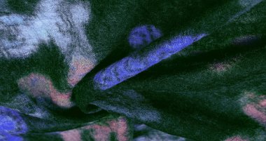 Kelebek desenli yeşil yün kumaş. Yeşil kırmızı mavi. Dekor modern, tekstil sanatı, doku, arkaplan, desen