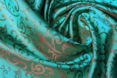 Kusursuz bir doku. İpek kumaş. Mavi-yeşil-kırmızı gözlükler. Eğer sofistike bir güzellik arıyorsan, bu dantel püskülünden öteye bakma.!