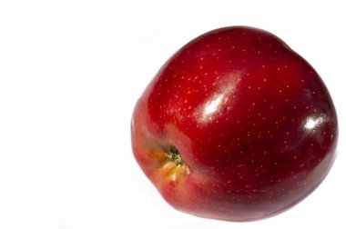 Beyaz arka planda elma. Elmalar bir sürü besin kaynağı olan gevrek meyvelerdir..