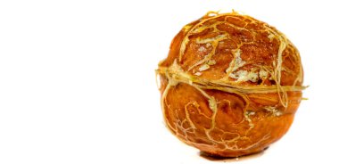 Ceviz. Benim için aşk ceviz gibidir. Düzenli ve küçük miktarlarda alınmalı..