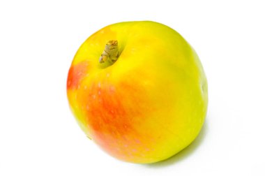 Beyaz arka planda elma. Elmaya bayılırım. Bana göre, meyveler inkar edilemez. Cennet bahçesinden geliyorlar.