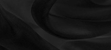 Bulanık siyah ipek kumaş. Gece gökyüzündeki bir yıldız gibi parlak ve parlak, tafta gibi bir vücudu var ama ince bir parıltı yaratan pürüzsüz bir yüzeyi var..